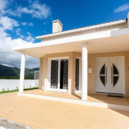 Villa Caldera