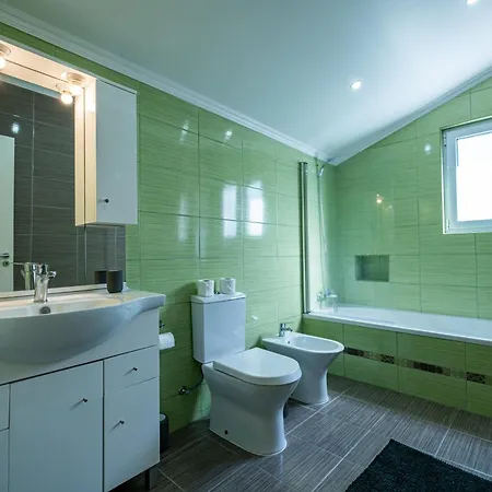 Villa In Caldera Furnas (Azores)