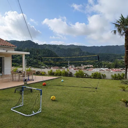 In Caldera Furnas (Azores)